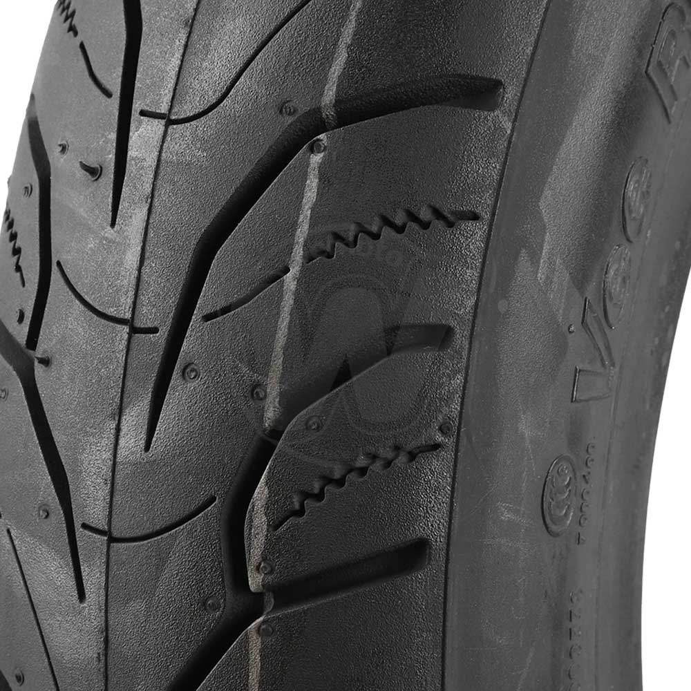 0YB1006_af2772 two.jpg